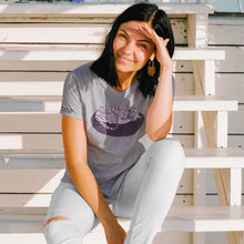 Load image into Gallery viewer, T-shirt à l&#39;unité // MOIS DE SEPTEMBRE 2022 // MÉLANIE MASCLÉ
