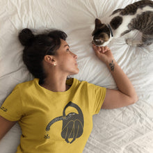 Load image into Gallery viewer, T-shirt à l&#39;unité // FÉVRIER 2023 // STÉPHANIE SAVARD
