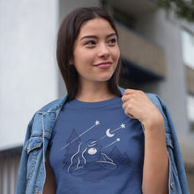 Load image into Gallery viewer, T-shirt à l&#39;unité // MOIS D&#39;AOÛT 2021 // ARIANE CLOUTIER
